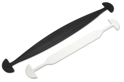 Carrying handles for cardboard boxes
